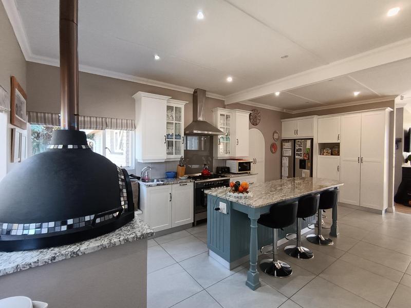 5 Bedroom Property for Sale in Bergsig Eastern Cape